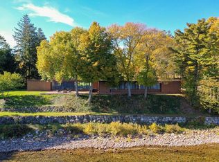 314 Point Rd, Willsboro, NY 12996