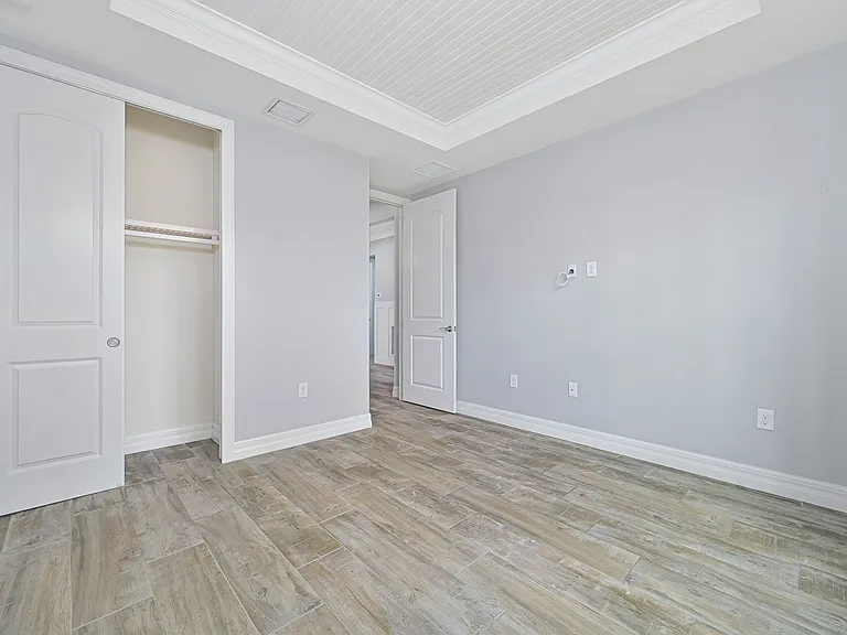14589 Laguna Dr — Photo 28