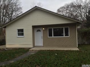 285 Commack Rd, Shirley, NY 11967