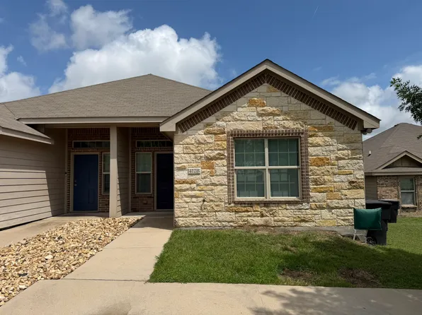 412 E Young Ave #B, Temple, TX 76501