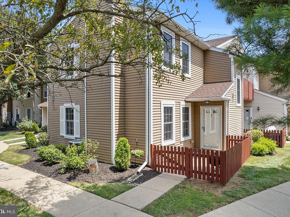 8 Woodbine Ct, Horsham, PA 19044 Zillow