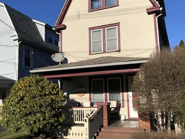 240 Liberty St, Franklin, PA 16323