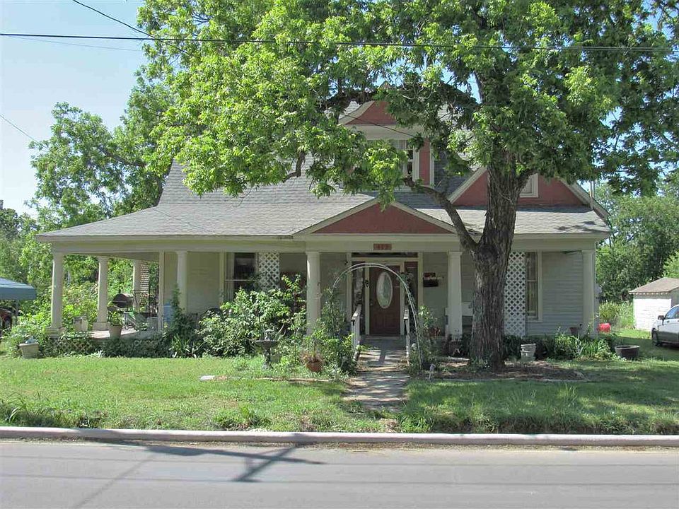 1st image of 412 E Elm St