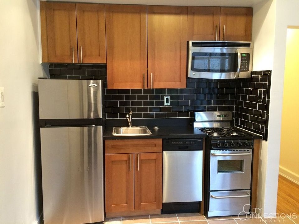1st image of 348 W 45th St APT 2A