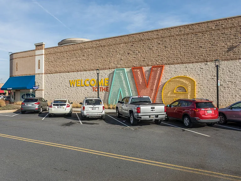 Avenue Grand — Photo 45