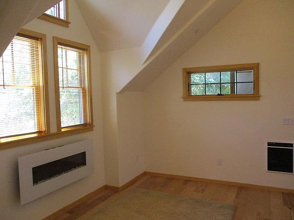 5th image of 148 Broad St #B