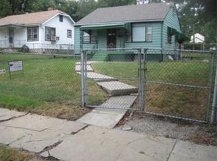 2440 E 68th St, Kansas City, MO 64132