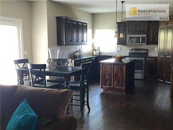 Actual color of the cabinets.  The flash turned the pictures red in some of the other pictures.