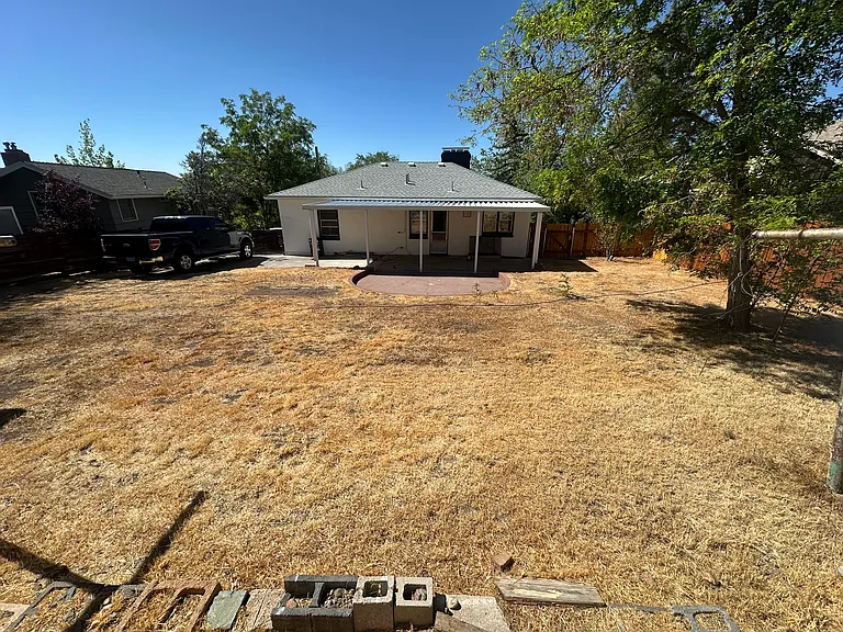 1111 Strand Pl #C — Photo 3