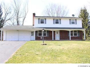 45 Squirrels Heath Rd, Fairport, NY 14450