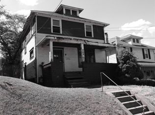 808 Wood St, Coraopolis, PA