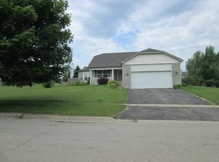 203 Bree Dr, Poplar Grove, IL 61065