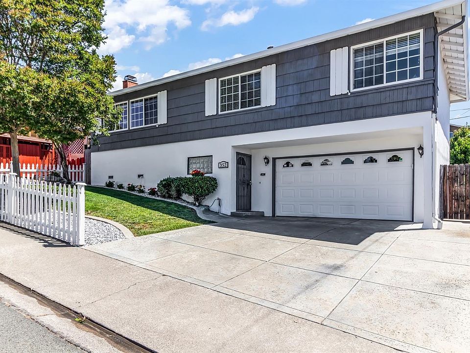 1st image of 352 Los Cerritos Dr