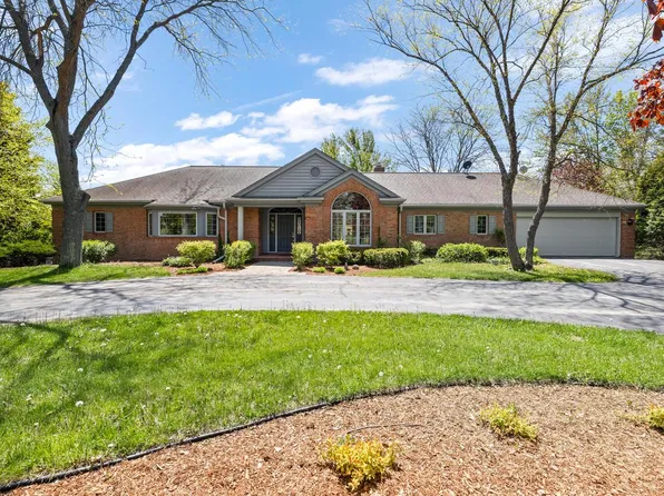 1041 Horns Corners ROAD, Cedarburg, WI 53012