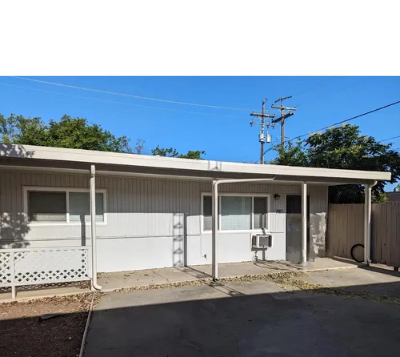 2 bed, 800 sqft, $2,200 — Photo 1