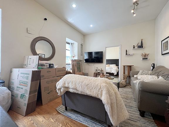 2nd image of 338 E 92nd St APT 29