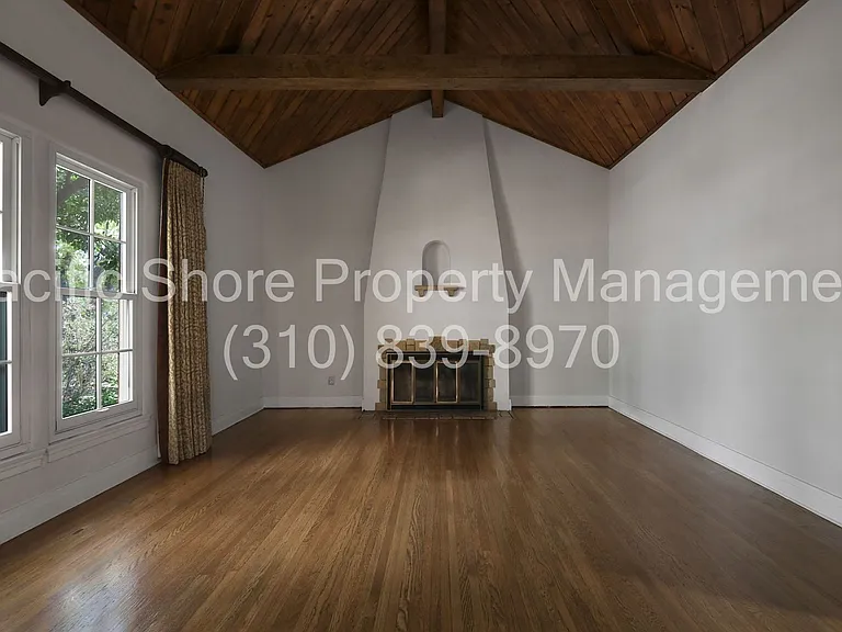 1229 Geneva St — Photo 4