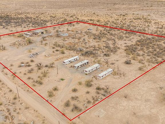 3rd image of 3838 S VERBENA Road