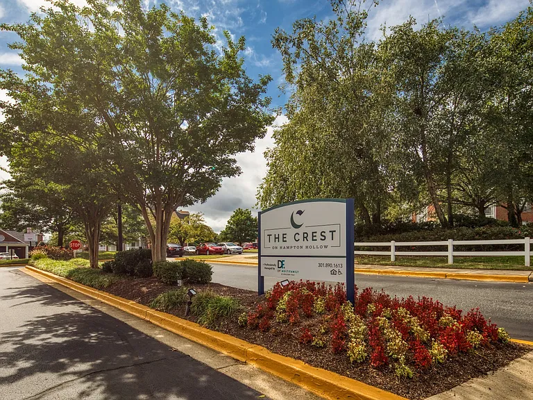 Make The Crest on Hampton Hollow your next home!