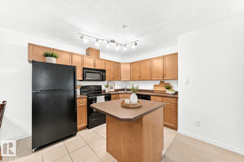 16311 95th St NW #134, Edmonton, AB - View 3