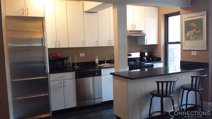 Rented by City Connections Realty | media 17