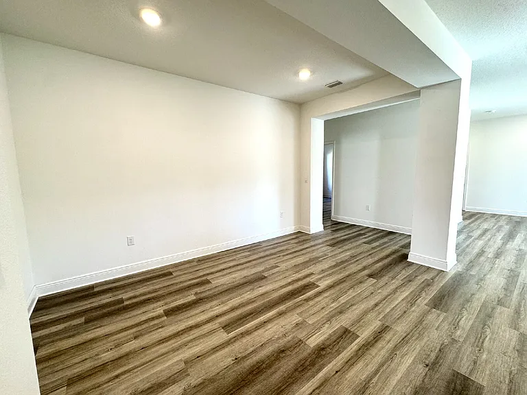 224 Butler Cv — Photo 6