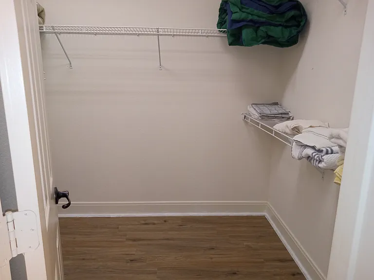 15705 Corinthian Way — Photo 26