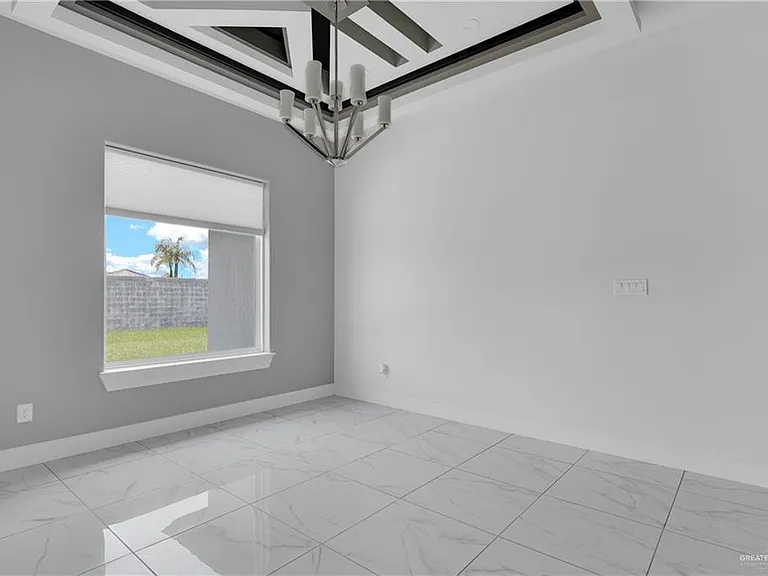 1102 W Pear Ave — Photo 8