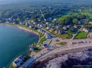 2 Railroad Ave, Kennebunk, ME 04043