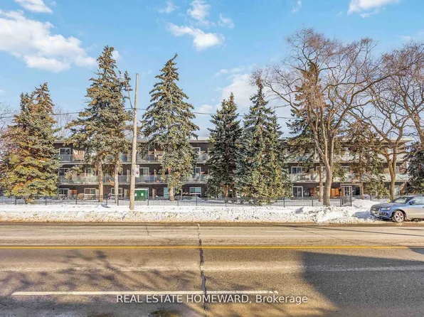 123 Woodbine Ave Unit 207, Toronto, ON M4L 3V8