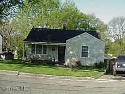 2nd image of 321 Andrews St