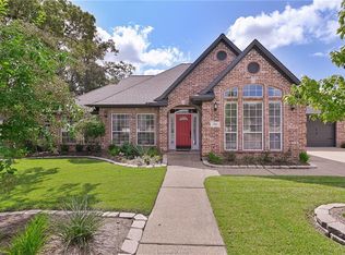704 Coral Rdg W, College Station, TX 77845