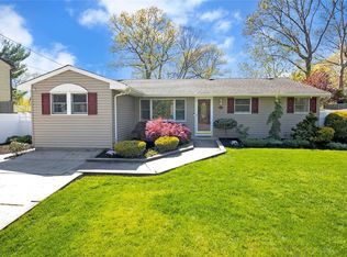 312 Port Ave, Ronkonkoma, NY 11779