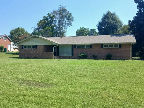 1070 Rushmeade Rd, Jackson, TN 38305