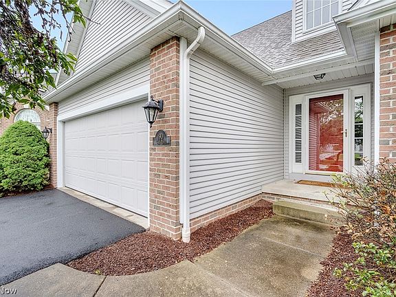 4th image of 90 Lake Pointe Cir