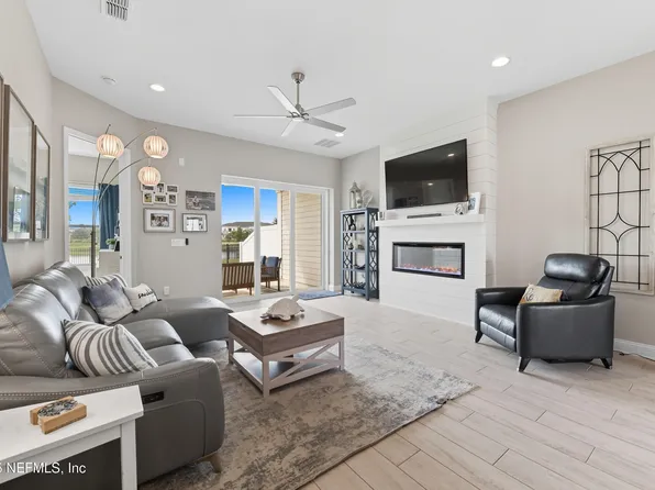 433 RUM RUNNER Way, St. Johns, FL 32259