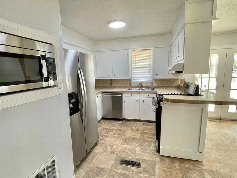 3019 Huffman Rd — Photo 9