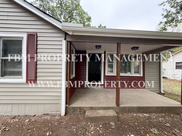 303 E Thompson St, Corsicana, TX 75110