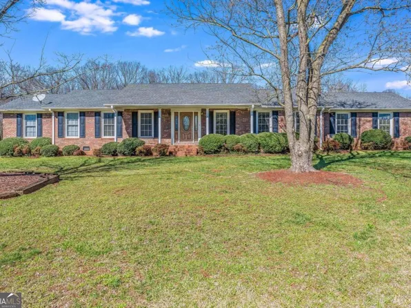 417 Pullian Ln, Royston, GA 30662