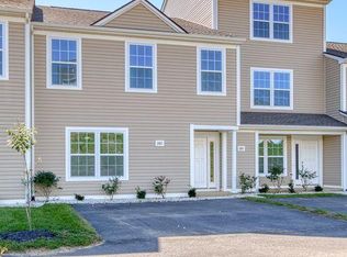 140 Twisted Oak Dr, Christiansburg, VA 24073