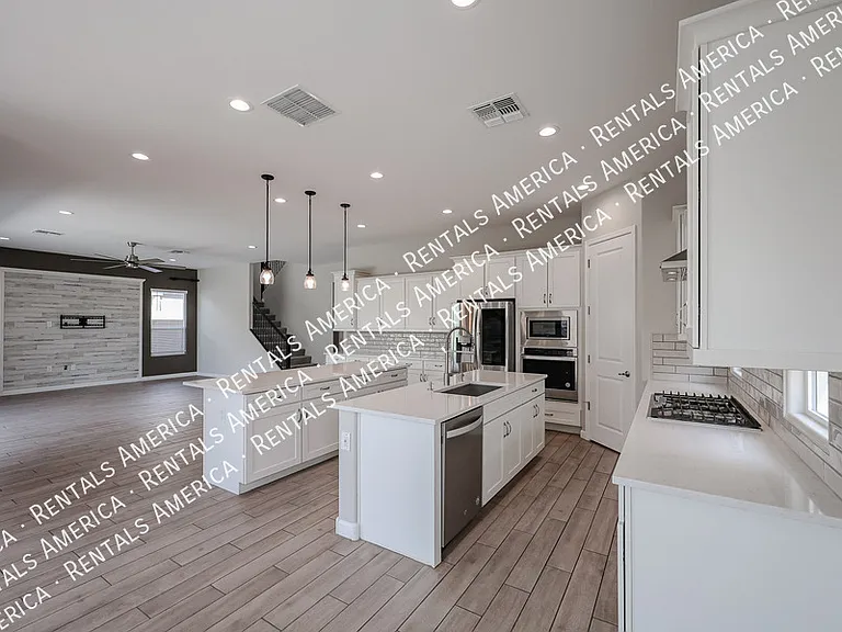 1829 E Saguaro Park Ln — Photo 30