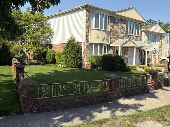 92 Dawson Cir, Staten Island, NY 10314
