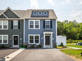 16 Loblolly Dr, Bunker Hill, WV 25413