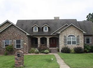 2517 Copperwood Dr, Lebanon, MO 65536