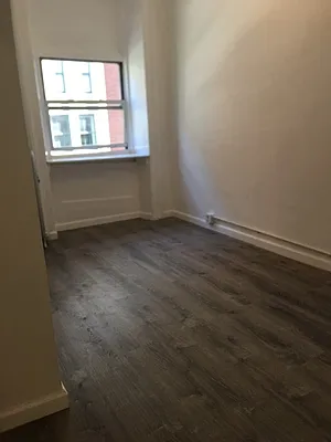 Rented by Manhattan Flats | media 17