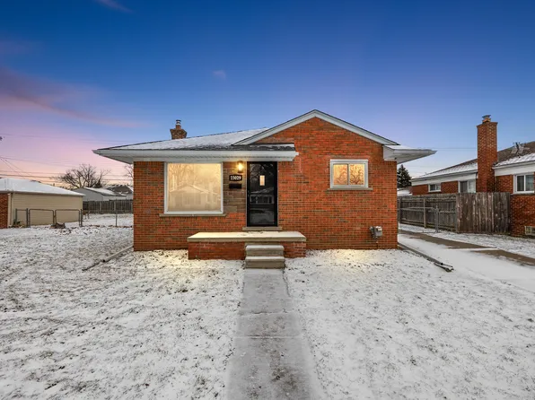 23029 Beverly St, Saint Clair Shores, MI 48082