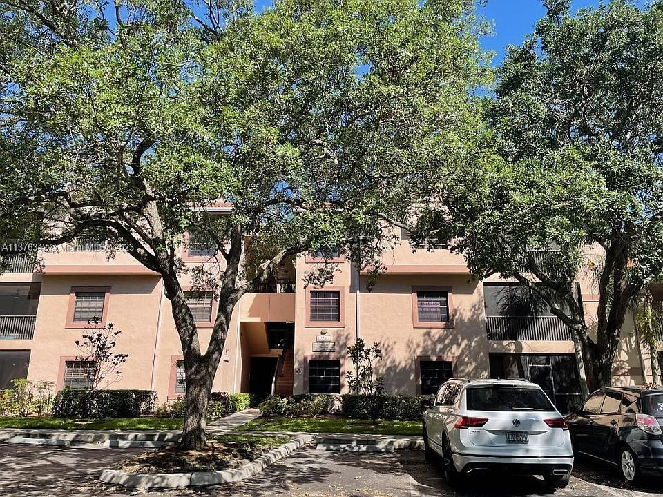 1st image of 10791 NW 14th St APT 302
