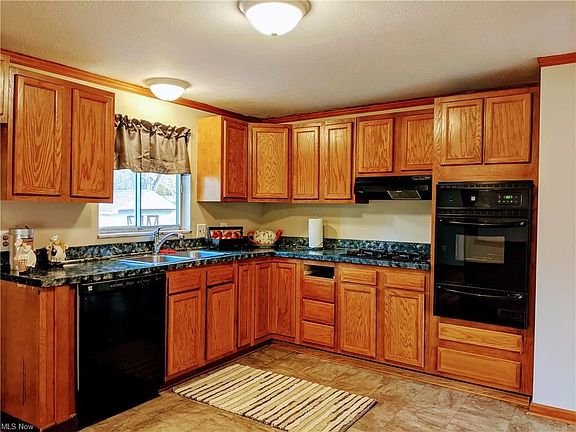 3rd image of 7117 Andover Dr