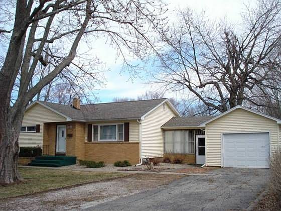 1st image of 1855 Clay Dr
