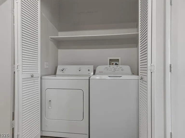 10245 S Maryland Pkwy #201 — Photo 16